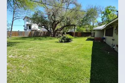 202 E Forest Avenue, Shoreacres, TX 77571 - Photo 28