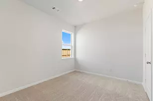 8951 New Jade Dr, Iowa Colony, TX 77583 - Photo 8