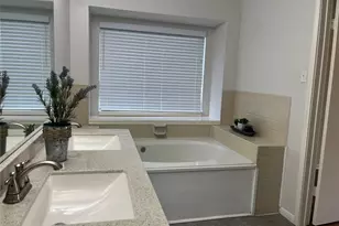 2703 Hot Springs Dr, Pearland, TX 77584 - Photo 18