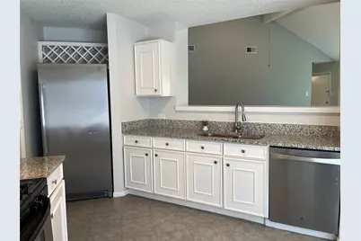 2703 Hot Springs Drive, Pearland, TX 77584 - Photo 10