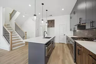 754 Curtin St, Houston, TX 77018 - Photo 4