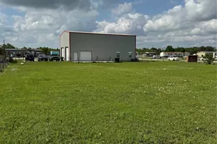 8417 Los Robles Ave, Alvin, TX 77511 - Photo 18