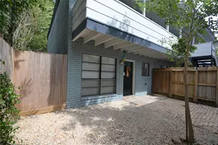 2414 Morse St, Houston, TX 77019 - Photo 2