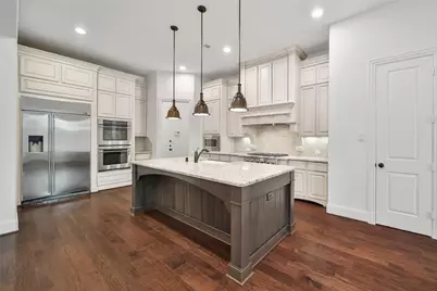19 Brittany Rose Place, The Woodlands, TX 77375 - Photo 6