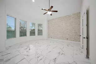 19 Brittany Rose Pl, The Woodlands, TX 77375 - Photo 16