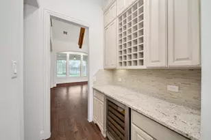 19 Brittany Rose Pl, The Woodlands, TX 77375 - Photo 12