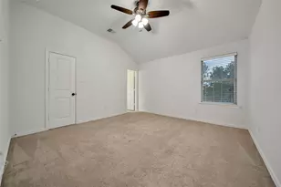 19 Brittany Rose Pl, The Woodlands, TX 77375 - Photo 32