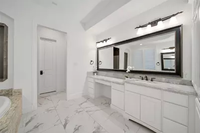 19 Brittany Rose Place, The Woodlands, TX 77375 - Photo 18