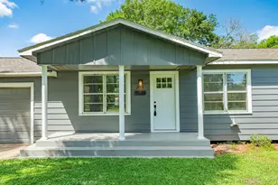 303 Yaupon St, Sweeny, TX 77480 - Photo 22