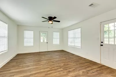 303 Yaupon Street, Sweeny, TX 77480 - Photo 4