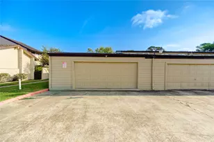 12339 S Dairy Ashford Rd, Houston, TX 77099 - Photo 18