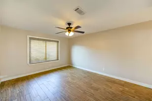 12339 S Dairy Ashford Rd, Houston, TX 77099 - Photo 14