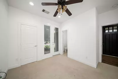 22 Hermann Park Court, Houston, TX 77021 - Photo 2
