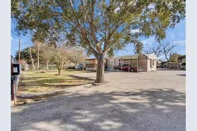 1010 Airline N, Rosharon, TX 77583 - Photo 30
