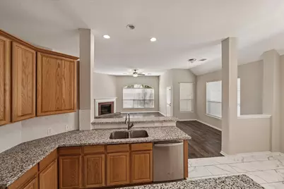 11707 Mesa Wells Drive, Tomball, TX 77377 - Photo 16