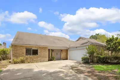 10314 Olympia Drive, Houston, TX 77042 - Photo 2