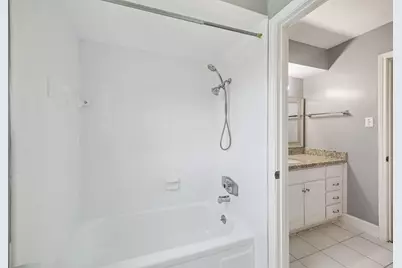 10314 Olympia Drive, Houston, TX 77042 - Photo 16