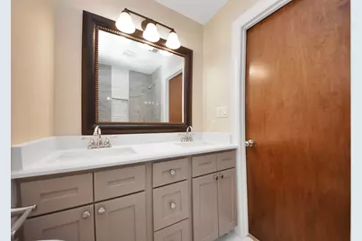 5326 Heatherbrook Drive, Houston, TX 77045 - Photo 32