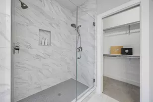 114 E 33rd St, Houston, TX 77018 - Photo 18