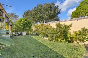 10007 Kirkbluff Dr, Houston, TX 77089 - Photo 24