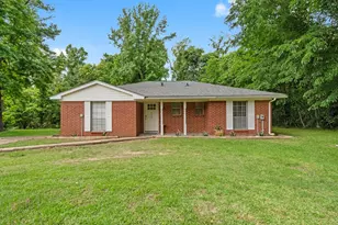 328 Drew's Landing Rd, Goodrich, TX 77335 - Photo 1