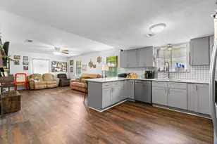 328 Drew's Landing Rd, Goodrich, TX 77335 - Photo 8