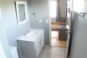 9809 Richmond Ave, Houston, TX 77042 - Photo 16