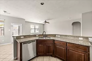 2896 Torano, League City, TX 77573 - Photo 14