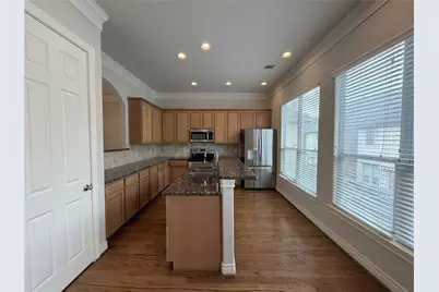 2612 Edgefield Lakes Drive, Houston, TX 77054 - Photo 12