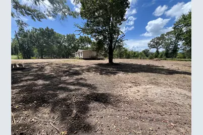 825 N Martin Luther King Drive N, Ames, TX 77575 - Photo 18