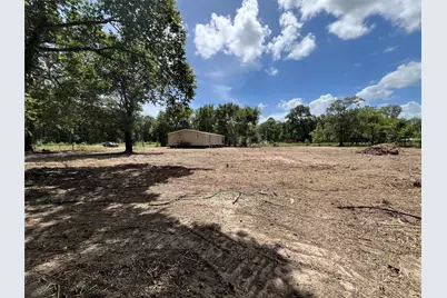825 N Martin Luther King Drive N, Ames, TX 77575 - Photo 16