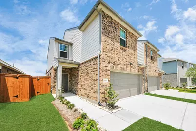 10315 Malta Trace Drive #B, Rosharon, TX 77583 - Photo 6