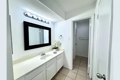 9901 Sharpcrest Street #M6, Houston, TX 77036 - Photo 18