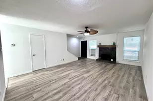 9901 Sharpcrest St, Houston, TX 77036 - Photo 10