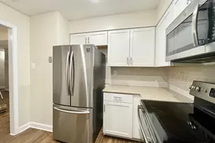 3740 Thistlemont Dr, Houston, TX 77042 - Photo 6