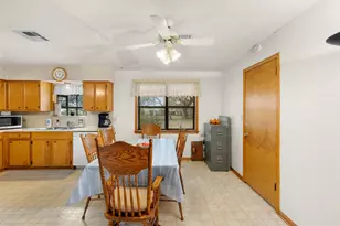 1081 Shirley Oaks St, Columbus, TX 78934 - Photo 8