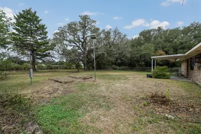 1081 Shirley Oaks Street, Columbus, TX 78934 - Photo 26