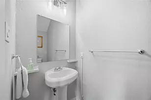 5403 Amy St, Houston, TX 77028 - Photo 12