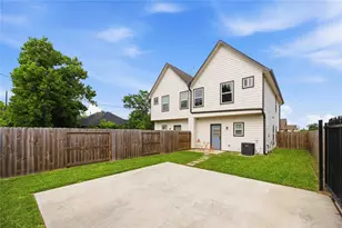 5403 Amy St, Houston, TX 77028 - Photo 26