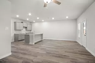 523 Shoreview Dr, Conroe, TX 77303 - Photo 6