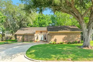 258 Edgewater Dr, West Columbia, TX 77486 - Photo 1