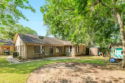 258 Edgewater Drive, West Columbia, TX 77486 - Photo 22