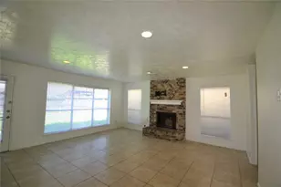 12410 Meadow Briar Dr, Stafford, TX 77477 - Photo 8