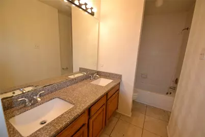 12410 Meadow Briar Drive, Stafford, TX 77477 - Photo 18