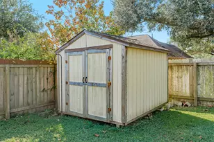 429 N Amherst Dr, West Columbia, TX 77486 - Photo 26