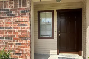 1915 Reddington Rd, Sugar Land, TX 77478 - Photo 2