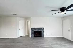 1915 Reddington Rd, Sugar Land, TX 77478 - Photo 6