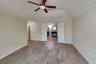 110 S Village Knoll Cir, Spring, TX 77381 - Photo 8