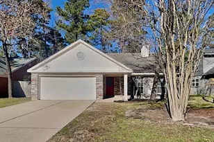 110 S Village Knoll Cir, The Woodlands, TX 77381 - Photo 1