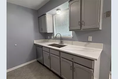 10519 Kirkglen Drive, Houston, TX 77089 - Photo 6